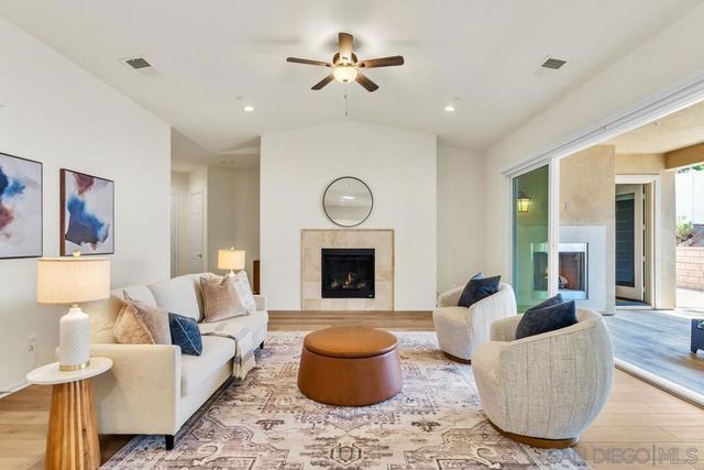 1949 Estancia Pl, Escondido, CA 92029
