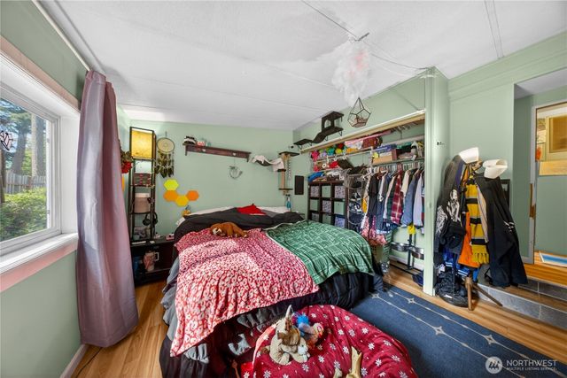 4514 Alamo Way, Oak Harbor, WA 98277