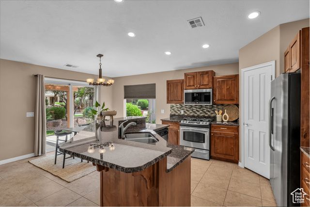 336 W 270 S, Ivins, UT 84738