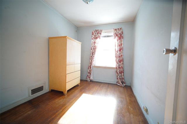 1147 Grenada Place, Bronx, NY 10466