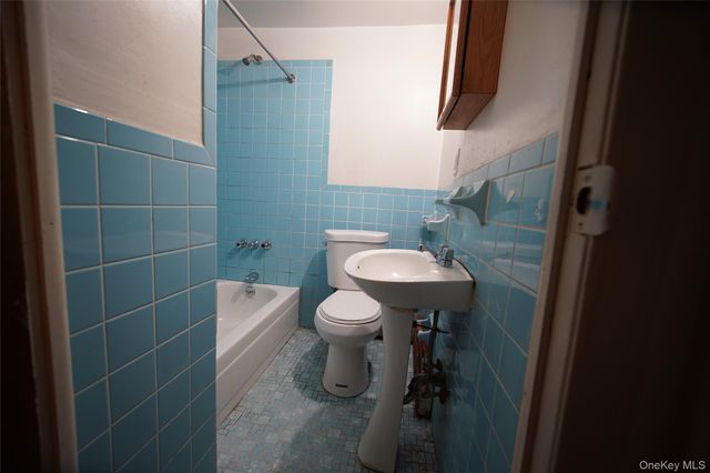 1147 Grenada Place, Bronx, NY 10466