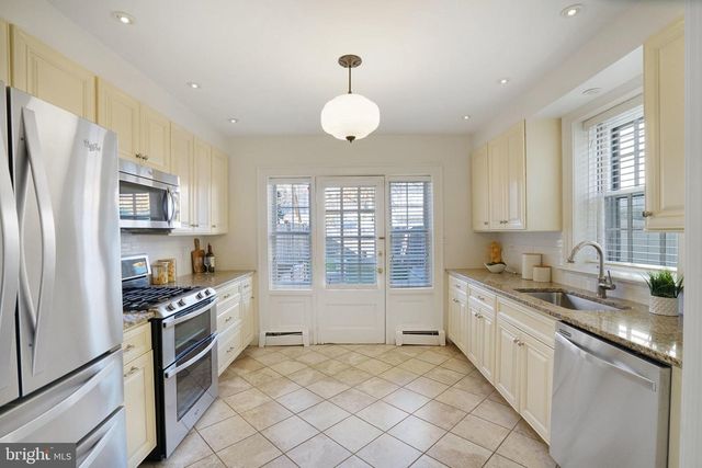 625 S SAINT ASAPH ST, Alexandria, VA 22314