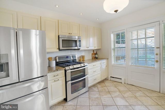 625 S SAINT ASAPH ST, Alexandria, VA 22314