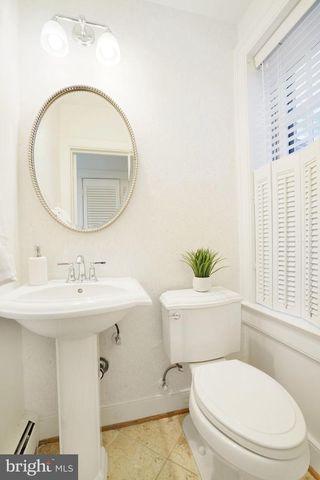 625 S SAINT ASAPH ST, Alexandria, VA 22314