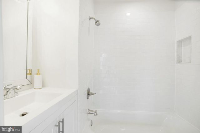 625 S SAINT ASAPH ST, Alexandria, VA 22314