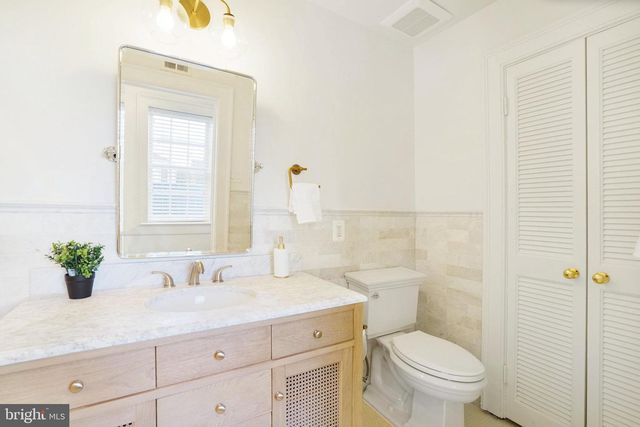 625 S SAINT ASAPH ST, Alexandria, VA 22314