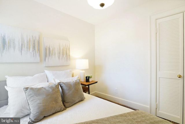 625 S SAINT ASAPH ST, Alexandria, VA 22314