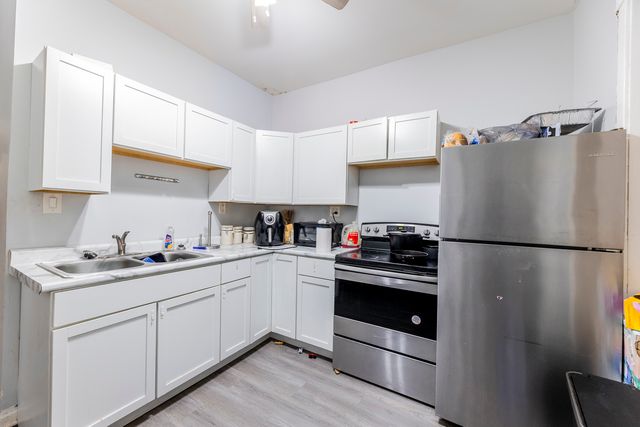 4543 W West End Avenue, Chicago, IL 60624