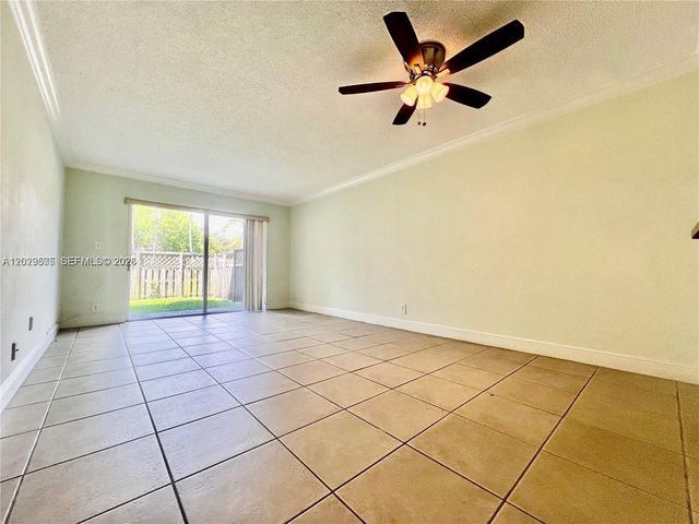 5201 Geneva Way 109, Doral, FL 33166
