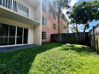 5201 Geneva Way 109, Doral, FL 33166