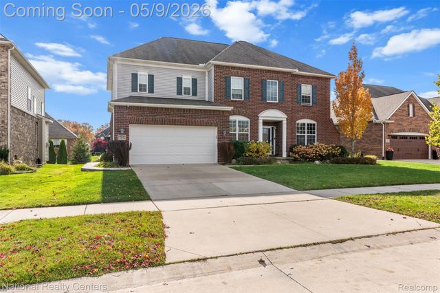 17632 Goldeneye Drive, Clinton Charter Township, MI 48038