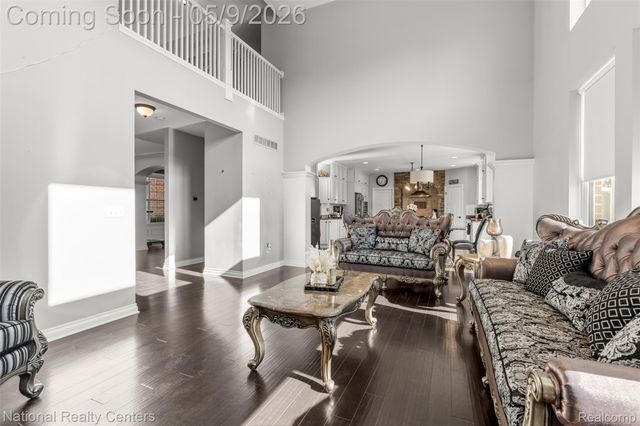17632 Goldeneye Drive, Clinton Charter Township, MI 48038