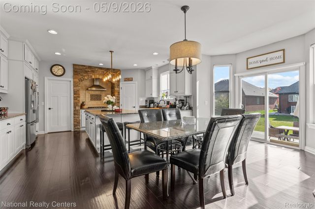 17632 Goldeneye Drive, Clinton Charter Township, MI 48038