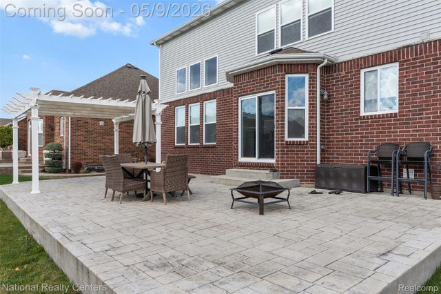 17632 Goldeneye Drive, Clinton Charter Township, MI 48038