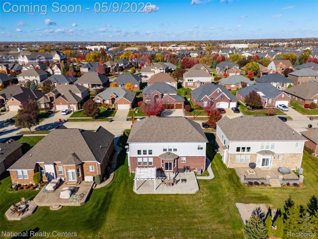 17632 Goldeneye Drive, Clinton Charter Township, MI 48038