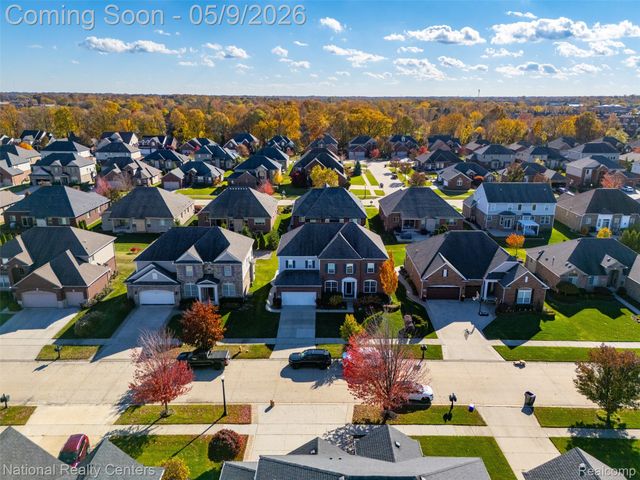 17632 Goldeneye Drive, Clinton Charter Township, MI 48038