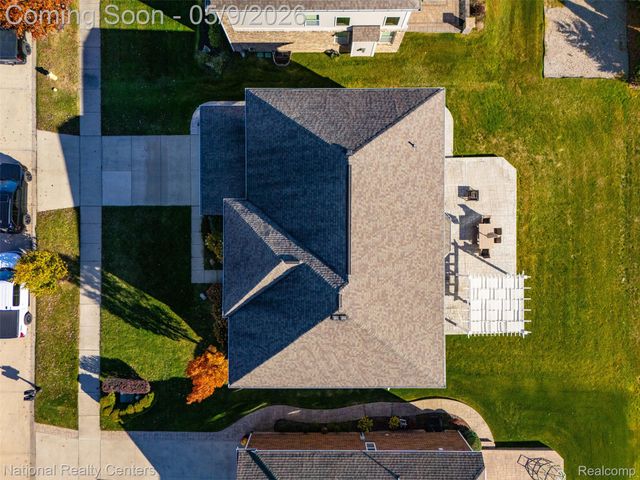17632 Goldeneye Drive, Clinton Charter Township, MI 48038