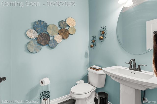 17632 Goldeneye Drive, Clinton Charter Township, MI 48038