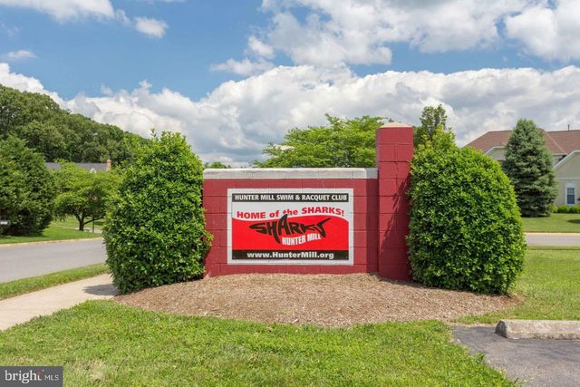 1817 CLOVERMEADOW DR, Vienna, VA 22182