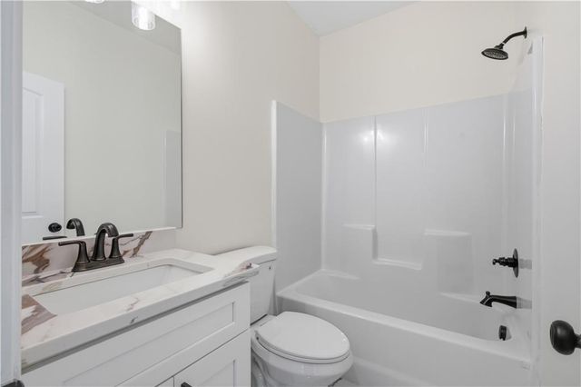 685 S Jeff Davis Drive, Fayetteville, GA 30215