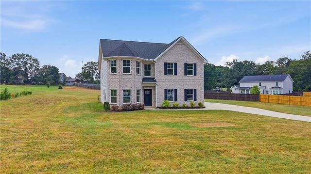 685 S Jeff Davis Drive, Fayetteville, GA 30215