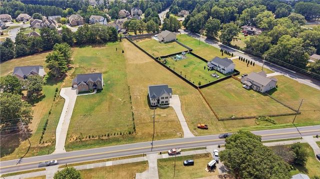 685 S Jeff Davis Drive, Fayetteville, GA 30215