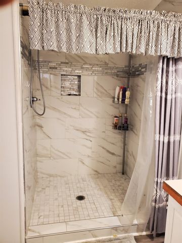 495 Clubhouse Rd., Garden City Beach, SC 29576