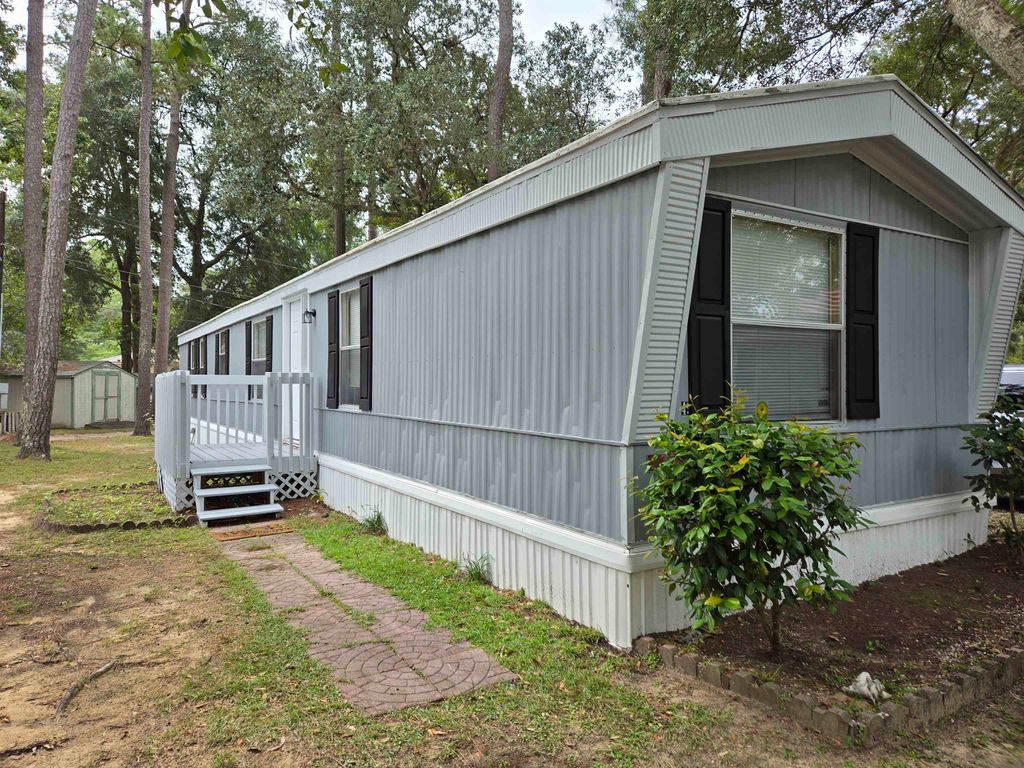 495 Clubhouse Rd., Garden City Beach, SC 29576 — photo 2