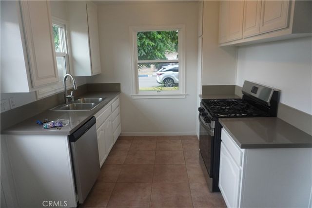 2528 W Flower Avenue, Fullerton, CA 92833