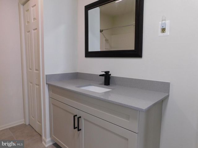 121 HARRISON AVE, Waynesboro, PA 17268