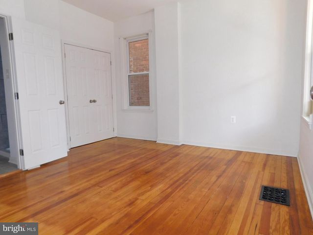 121 HARRISON AVE, Waynesboro, PA 17268