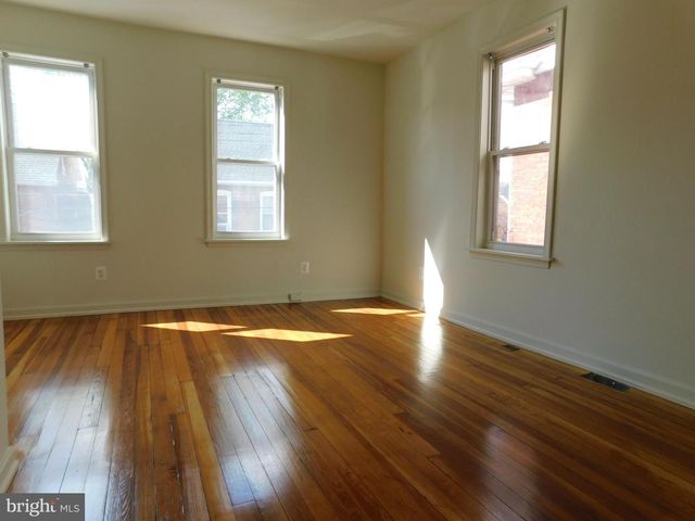 121 HARRISON AVE, Waynesboro, PA 17268
