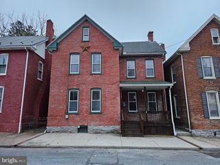 121 HARRISON AVE, Waynesboro, PA 17268