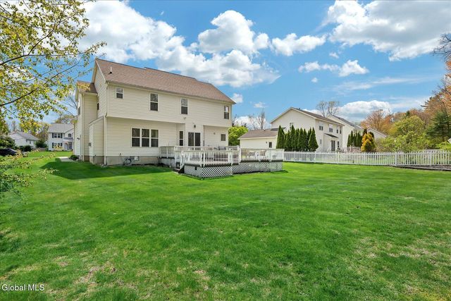 17 Springfield Drive, Malta, NY 12118