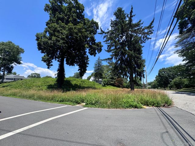 16 The Boulevard, New Rochelle, NY 10801