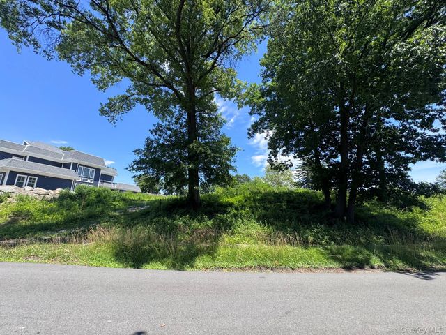 16 The Boulevard, New Rochelle, NY 10801