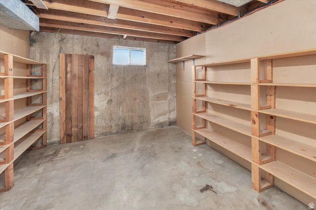 938 E 2750 N, North Ogden, UT 84414