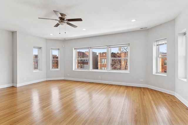 7515 S Essex Avenue 3, Chicago, IL 60649