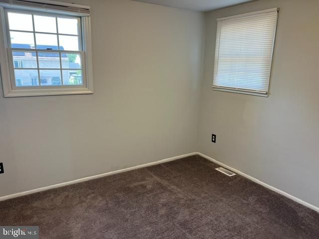 322 TENBY CHASE DR, Delran, NJ 08075