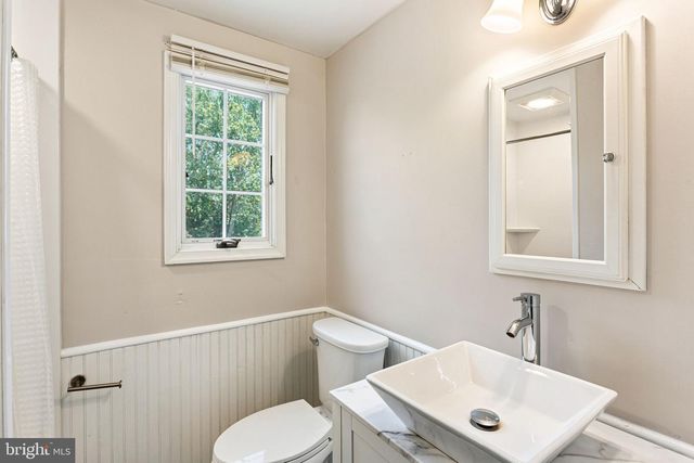 322 TENBY CHASE DR, Delran, NJ 08075
