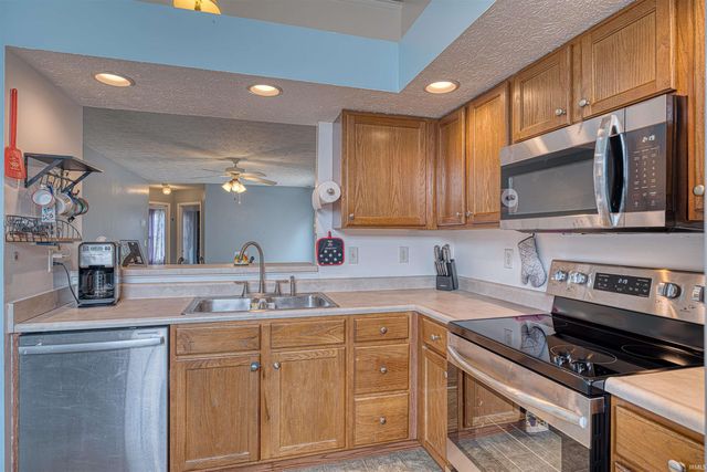 3006 Galleon Drive, Evansville, IN 47725