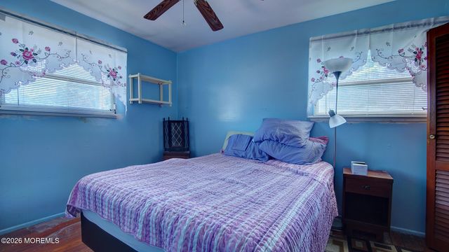39 Tilton Avenue, South Toms River, NJ 08757