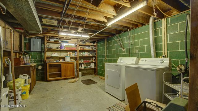 39 Tilton Avenue, South Toms River, NJ 08757