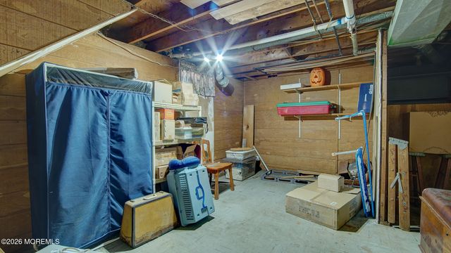 39 Tilton Avenue, South Toms River, NJ 08757