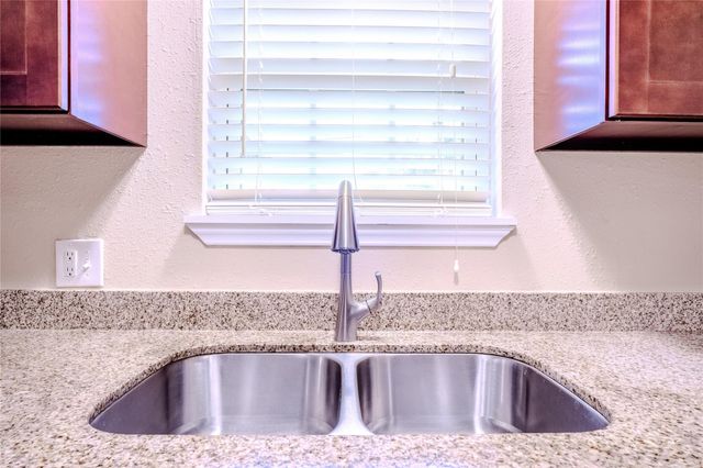 7211 Mockingbird Lane, Texas City, TX 77591