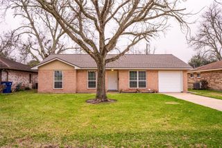 7211 Mockingbird Lane, Texas City, TX 77591