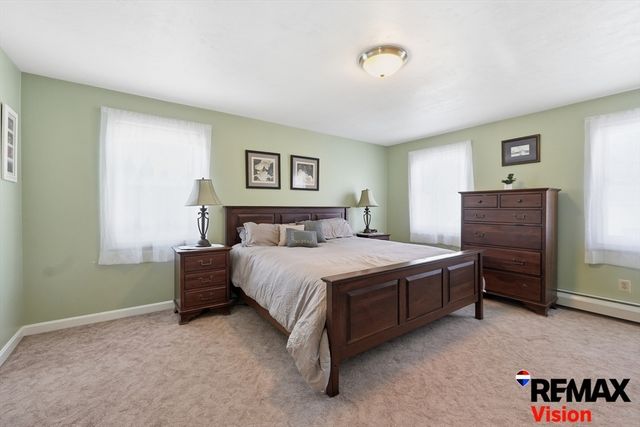 111 General Hobbs Rd, Holden, MA 01522