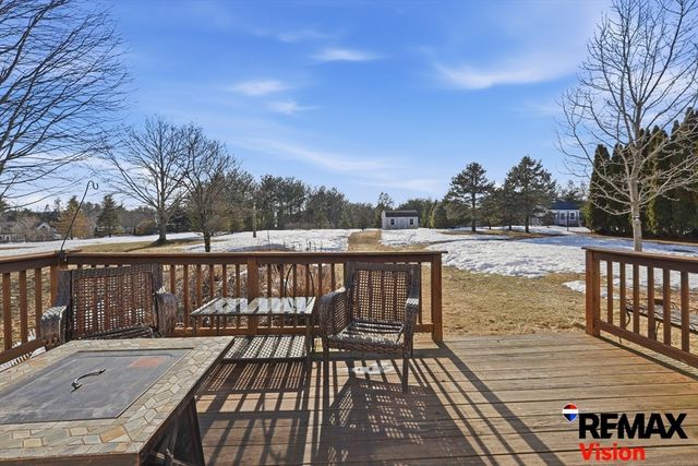 111 General Hobbs Rd, Holden, MA 01522