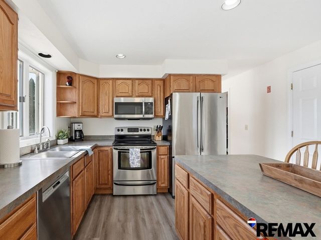 111 General Hobbs Rd, Holden, MA 01522