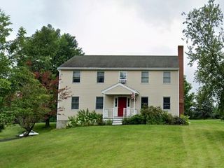 111 General Hobbs Rd, Holden, MA 01522